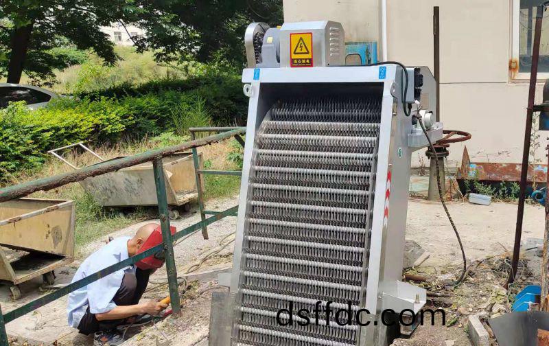 鄭州格柵(shan)汚水處理設備