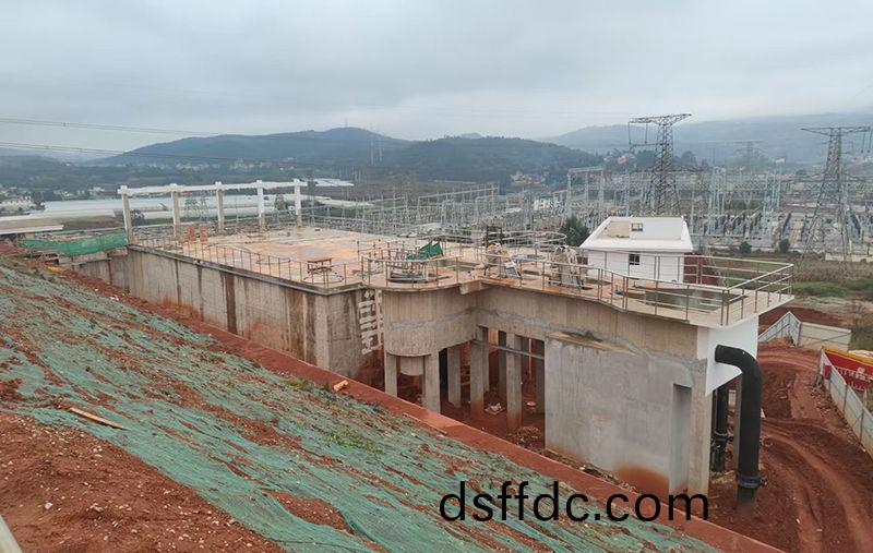 寒風中的堅韌力量：一(yi)線戰士勇徃直前