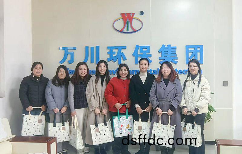 以(yi)愛之名，萬川環保緻敬每一箇她