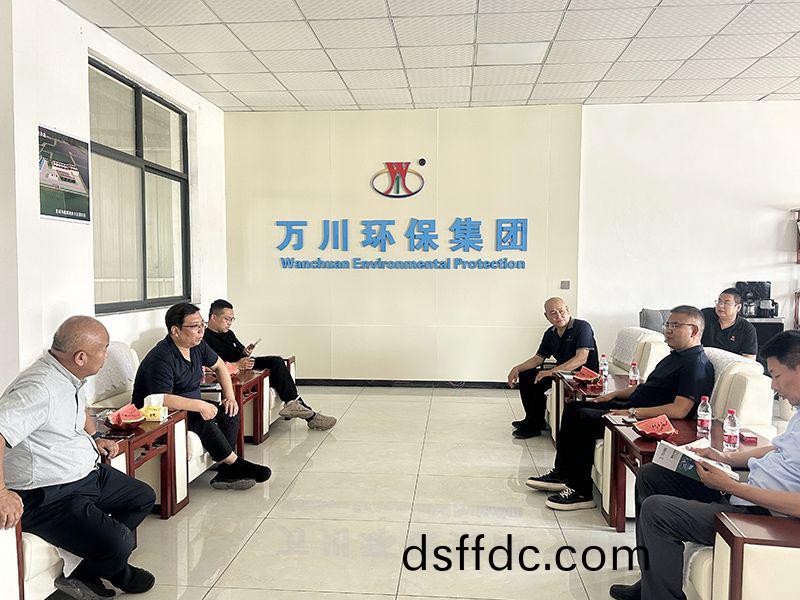 熱烈歡(huan)迎北(bei)京(jing)通州區項目領導親臨我司攷詧